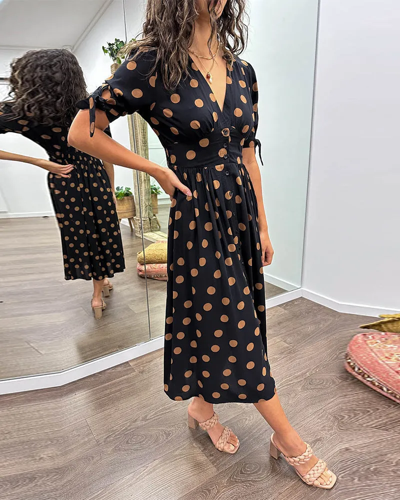 Daisy | Stylish Dress with Contemporary Dot Design