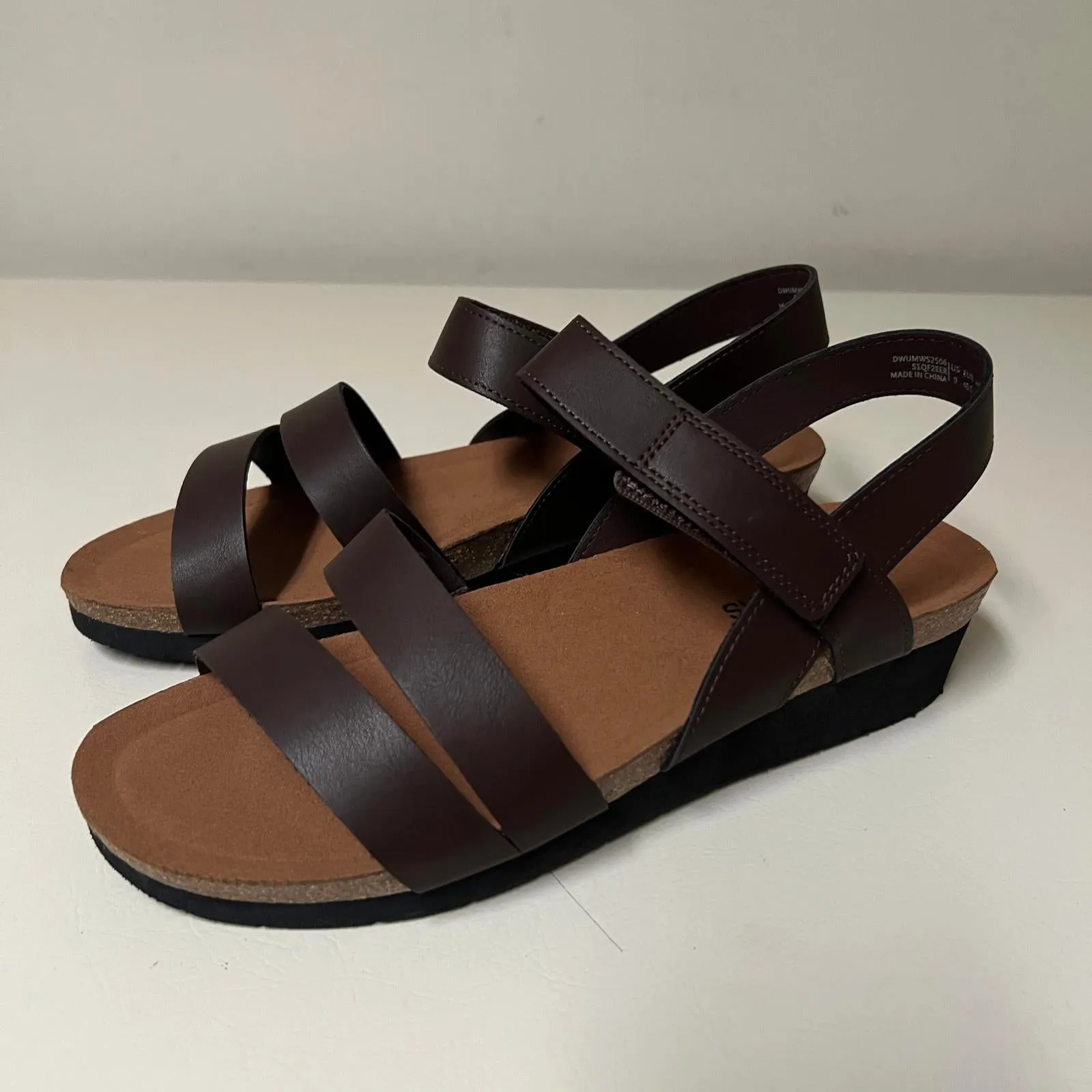 Stylish Brown Dreampairs Wedge Sandals, Size 9